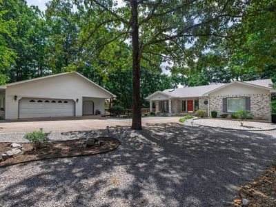 38 Sacedon Way, Hot Springs Village, AR, 71909