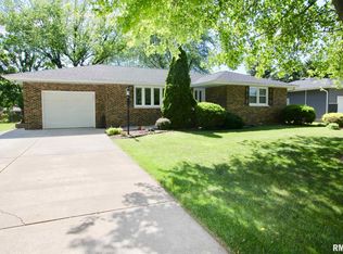 117 Glenridge Dr, East Peoria, IL