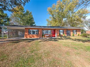 1893 Hayden Rd, Pea Ridge, AR 72751