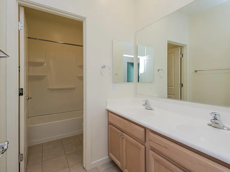 4227 W Coneflower Ln — Photo 15