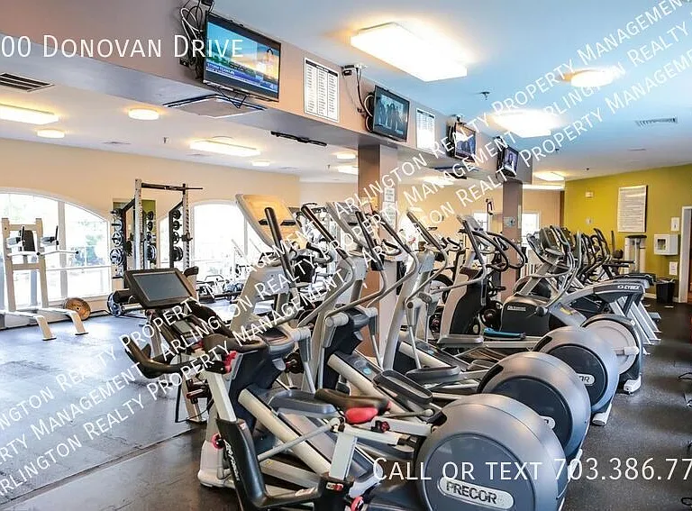 5000 Donovan Dr — Photo 37