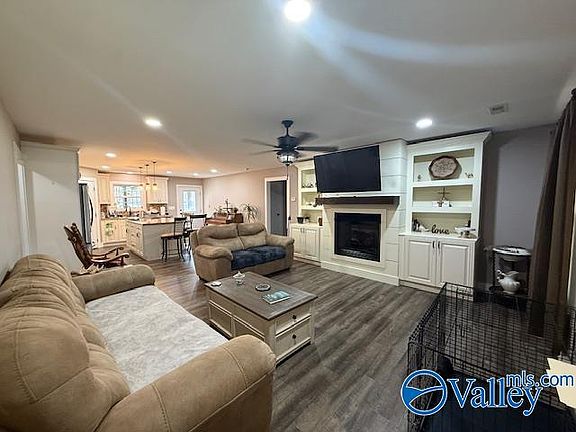 3rd image of 145 Rabbit Run Rd