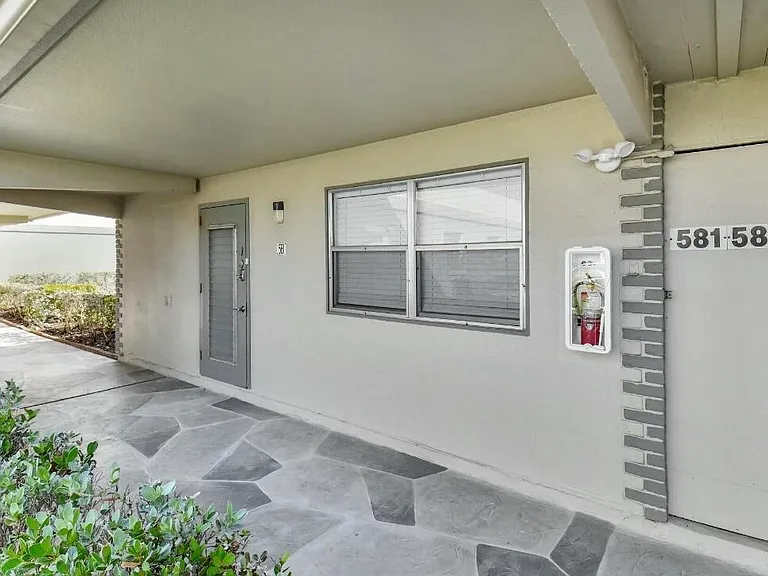 581 Monaco Park #581 — Photo 3