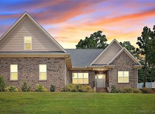 506 Swan Island Ct, Fayetteville, NC 28311