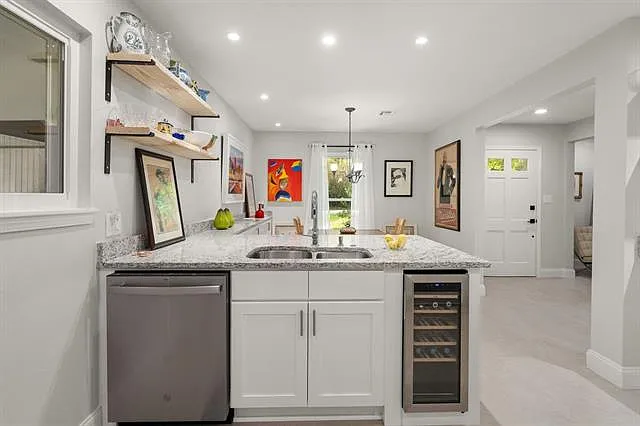 1012 W 11th Ave — Photo 19