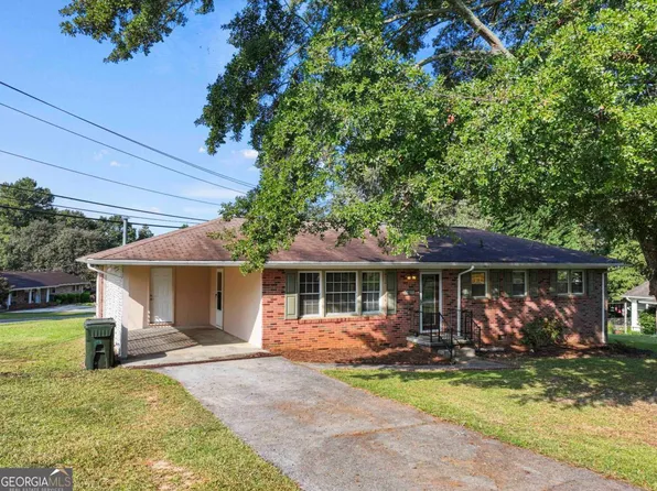 372 Hilltop Way, Toccoa, GA 30577