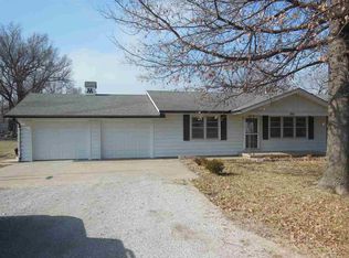 105 N Ohio St, Benton, KS 67017