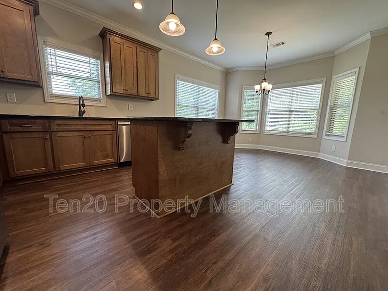 11 Hope St — Photo 14