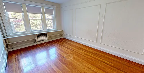 70 Chiswick Rd #12A Photo 1