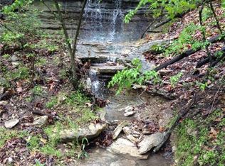 11 Jackson Ridge Rd, Eureka Springs, AR 72631