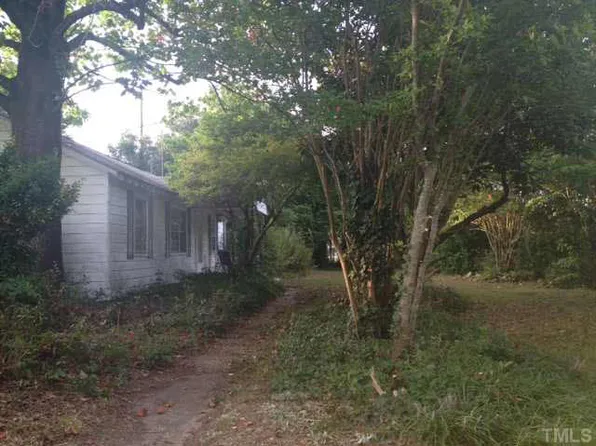 915 Fairground Rd, Dunn, NC 28334