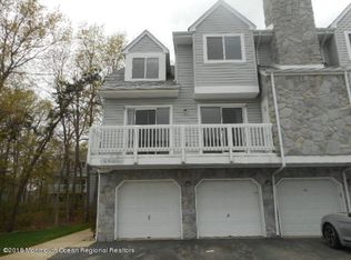 912 Scarlet Oak Ave, Toms River, NJ 08755