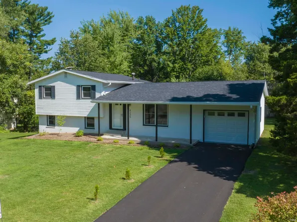 4235 E Cambridge Dr, Bloomington, IN 47408