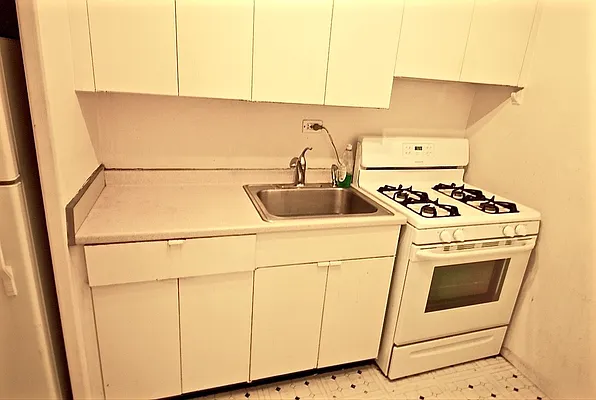 Rented by Bien Realty Ltd | media 37