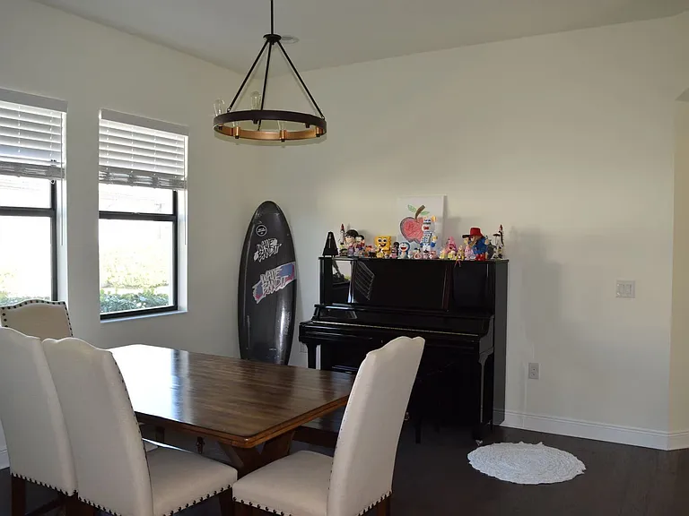 1534 Marton Ct — Photo 8