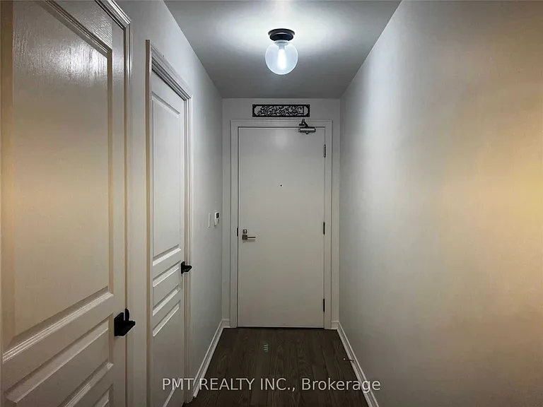 352 Front St W #2014 — Photo 2