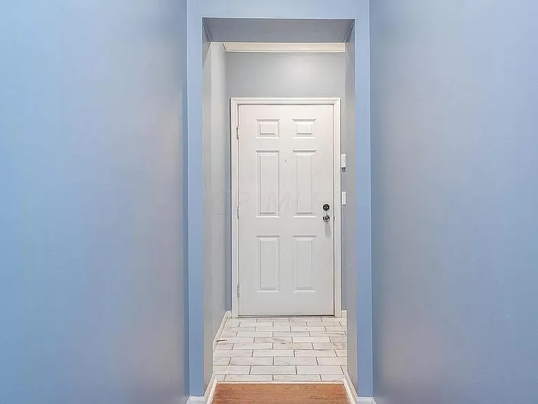 6063 Craughwell Ln — Photo 1