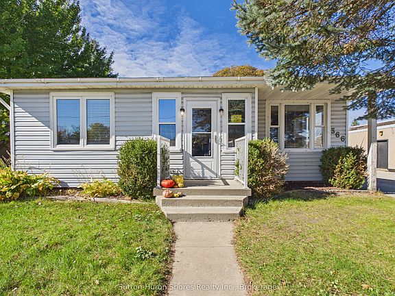 2nd image of 366 Goderich St