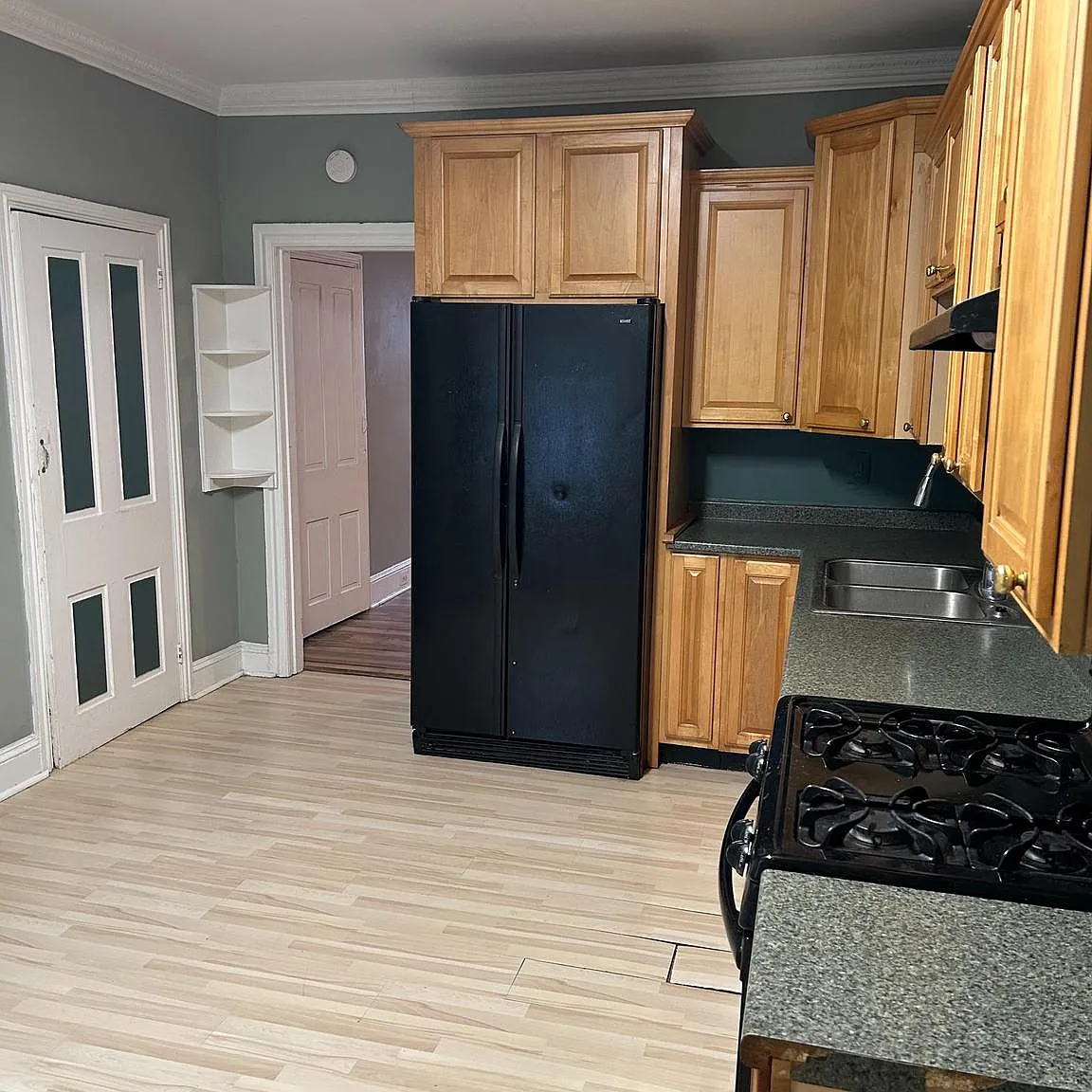 1 bed, 1500 sqft, $1,595 — Photo 4