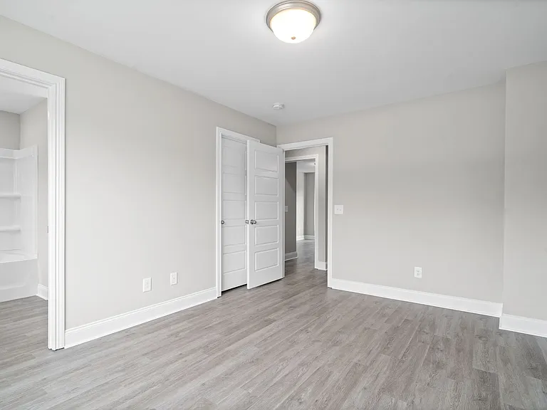 1377 Crossland Ave — Photo 22