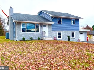 1370 Kauffman Rd, Pottstown, PA 19464