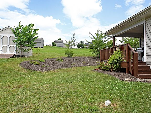 3rd image of 46 May Apple Dr