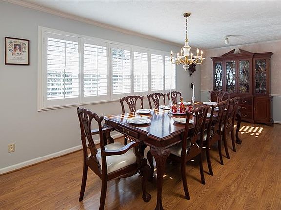 5th image of 4104 Dunnington Dr