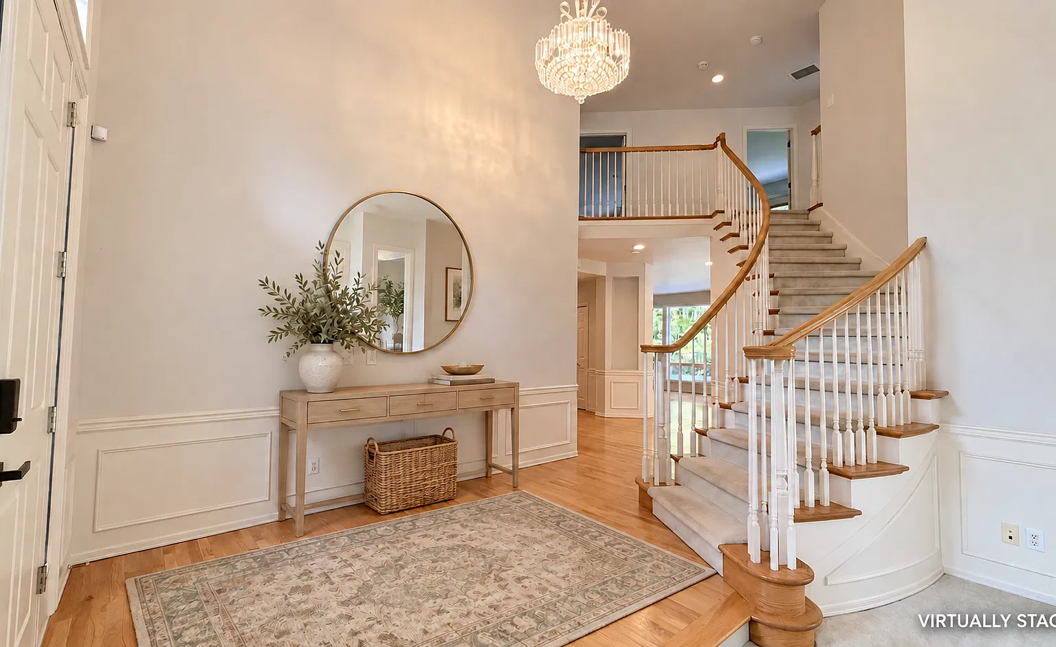 6 bed, 3.5 bath, 5000 sqft, $7,950 — Photo 4