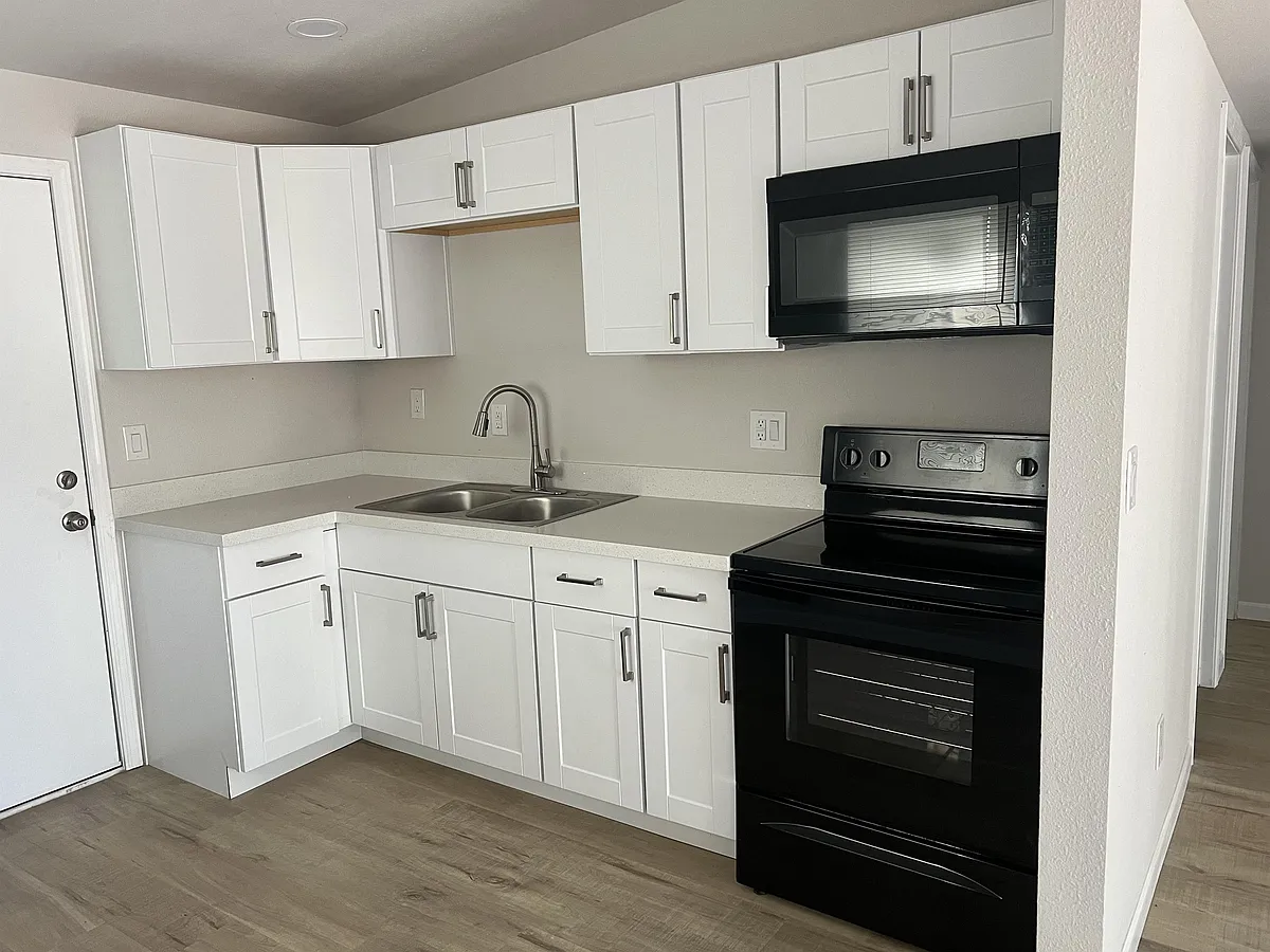Building Photo - 1215 E Mission Ln #3