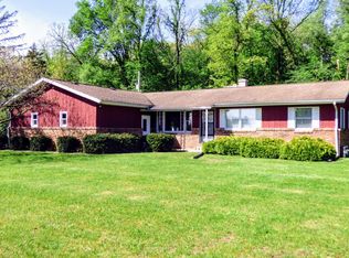 28795 Middle Crossing Rd, Dowagiac, MI 49047