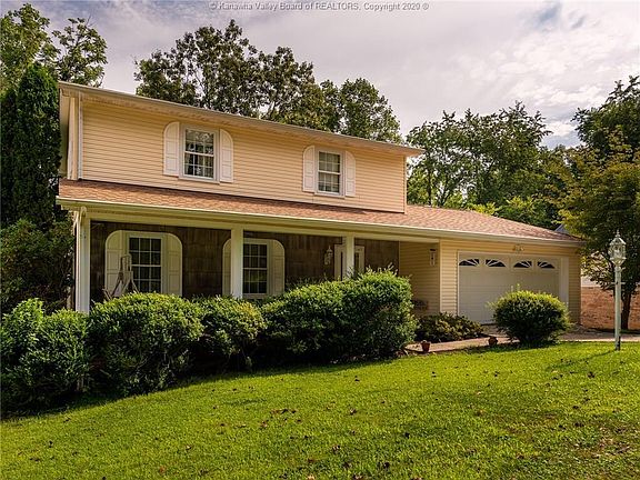 3rd image of 1016 Lynn Oak Dr