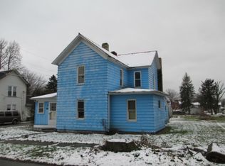 224 N Chestnut St, Gnadenhutten, OH