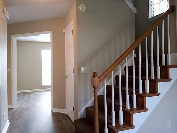 Stairway and flex room