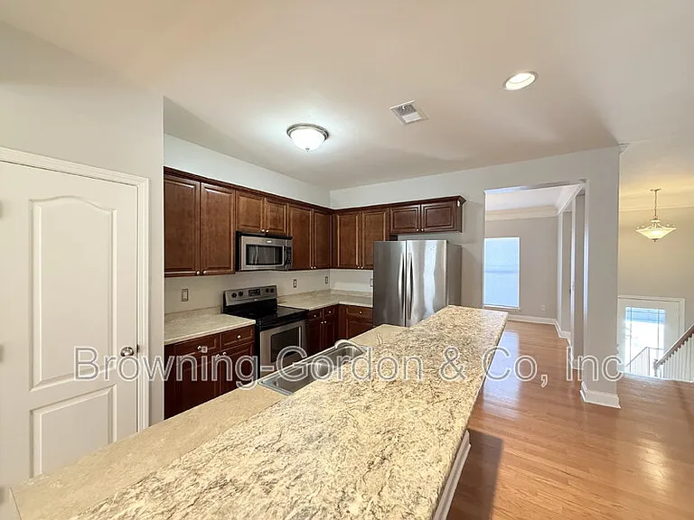 1057 Woodbury Falls Dr — Photo 7