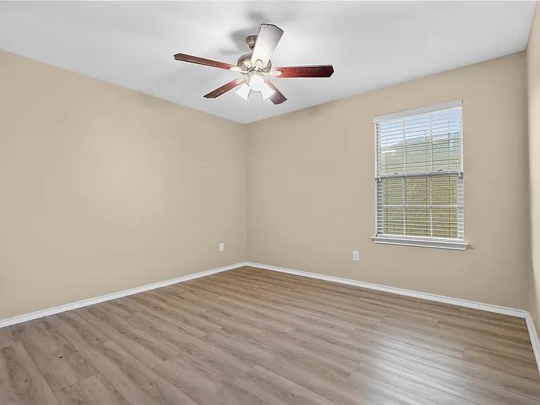 14308 Lake Victor Dr — Photo 29