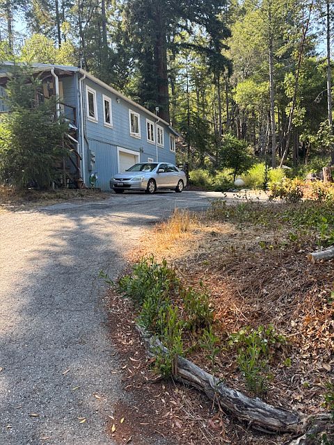 Circular driveway