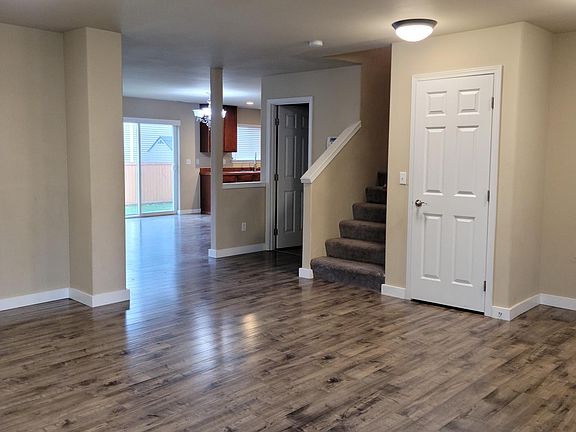 3rd image of 33039 41st Ln S