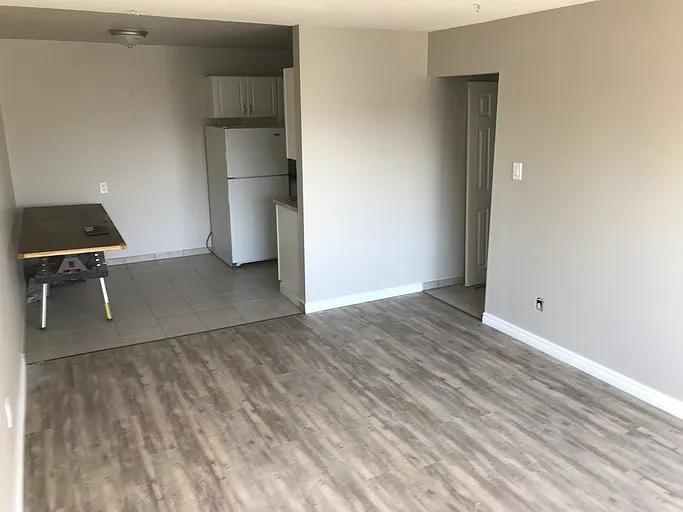 2 bed, 1.0 bath, 950 sqft, $1,325 — Photo 3