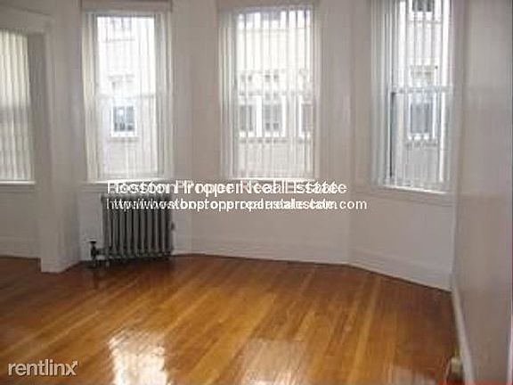 149 Park Dr. #33 Boston - Fenway Unit Photo 3