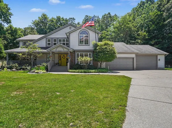 2065 Forest Park Rd, Muskegon, MI 49441