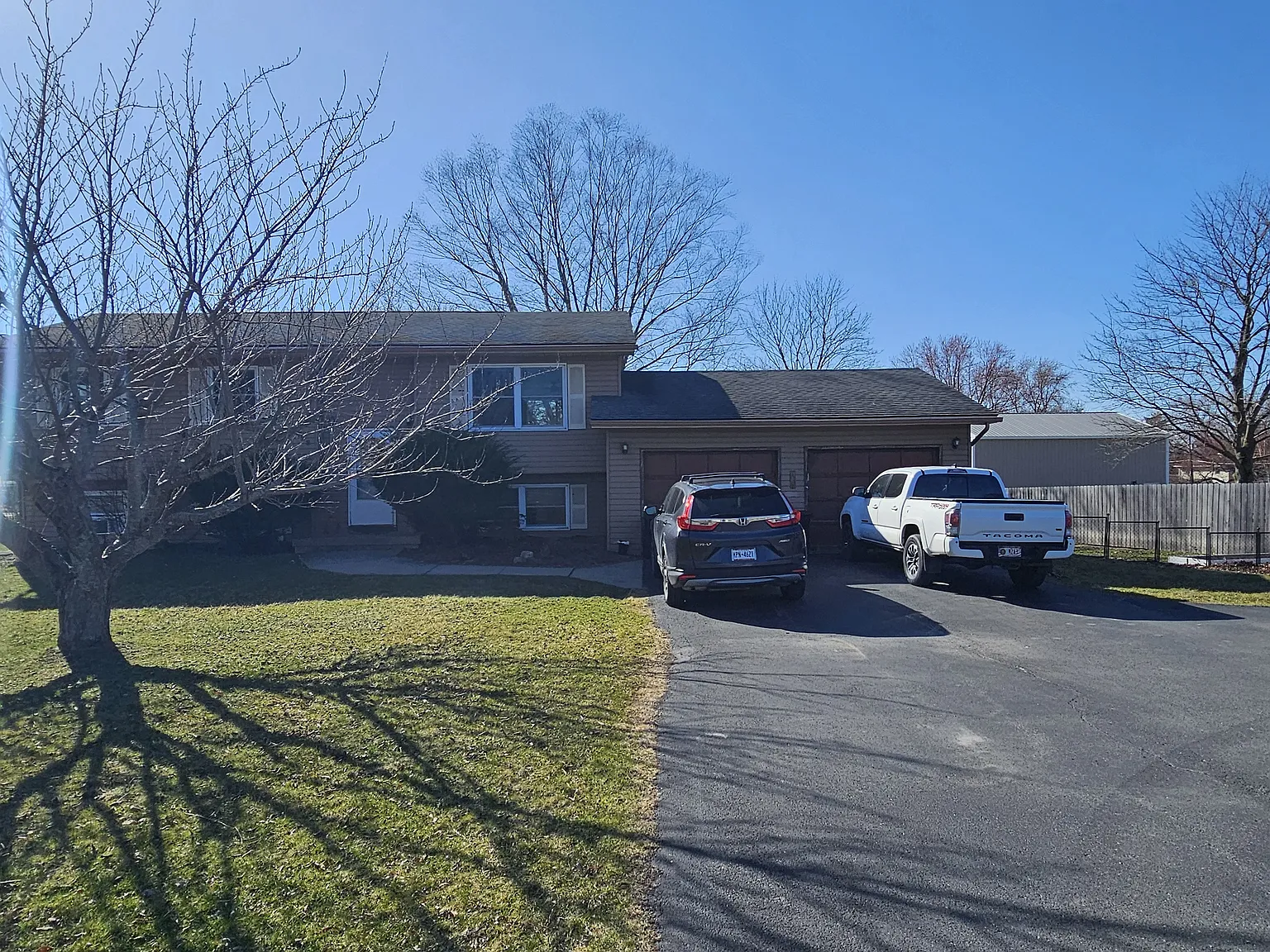 128 Triphammer Ter — Photo 3