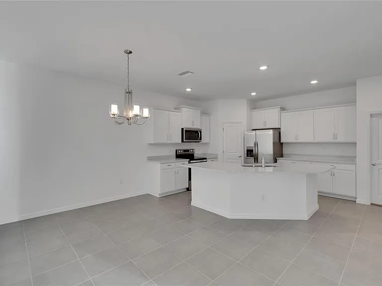 3329 Shady Sunrise Loop — Photo 16
