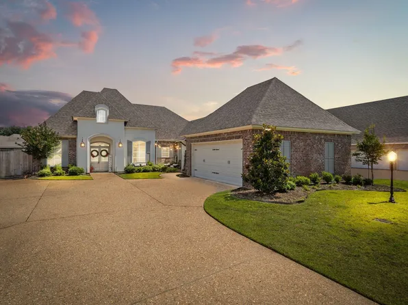 630 Dumaine Dr, Bossier City, LA 71111