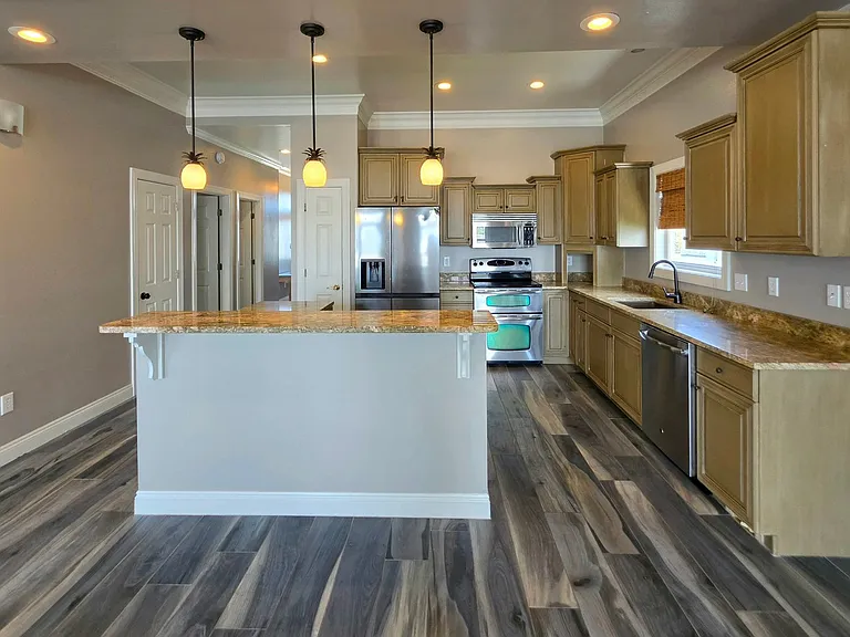 26858 Martinique Dr — Photo 11
