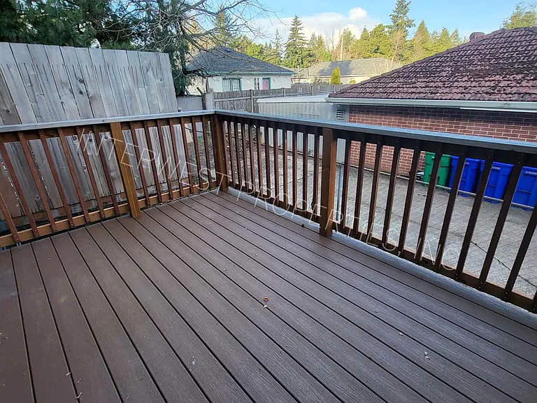 520 NE 128th Ave #5 — Photo 10