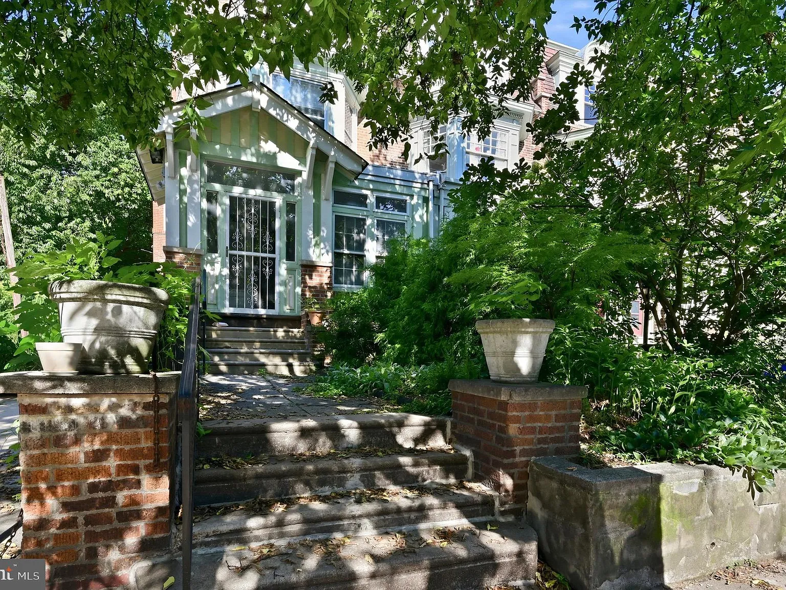 3 bed, 3303 sqft, $2,600 — Photo 3