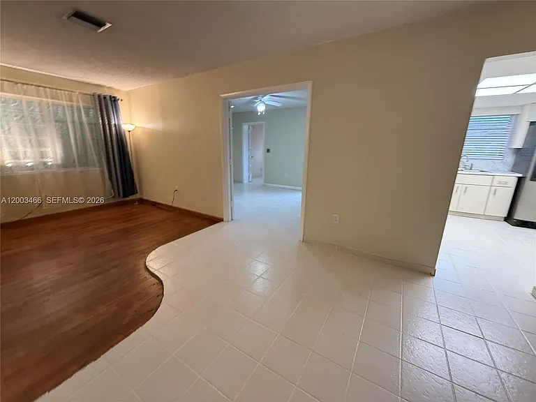 1556 San Benito Ave — Photo 4