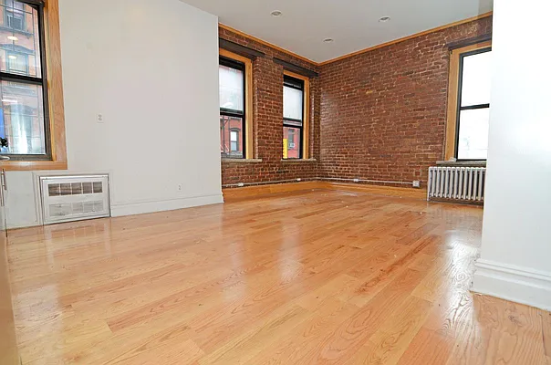 Rented by Muktar Barnes Umi | media 18