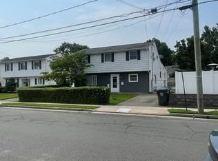 84 E Laurel St, Port Reading, NJ 07064