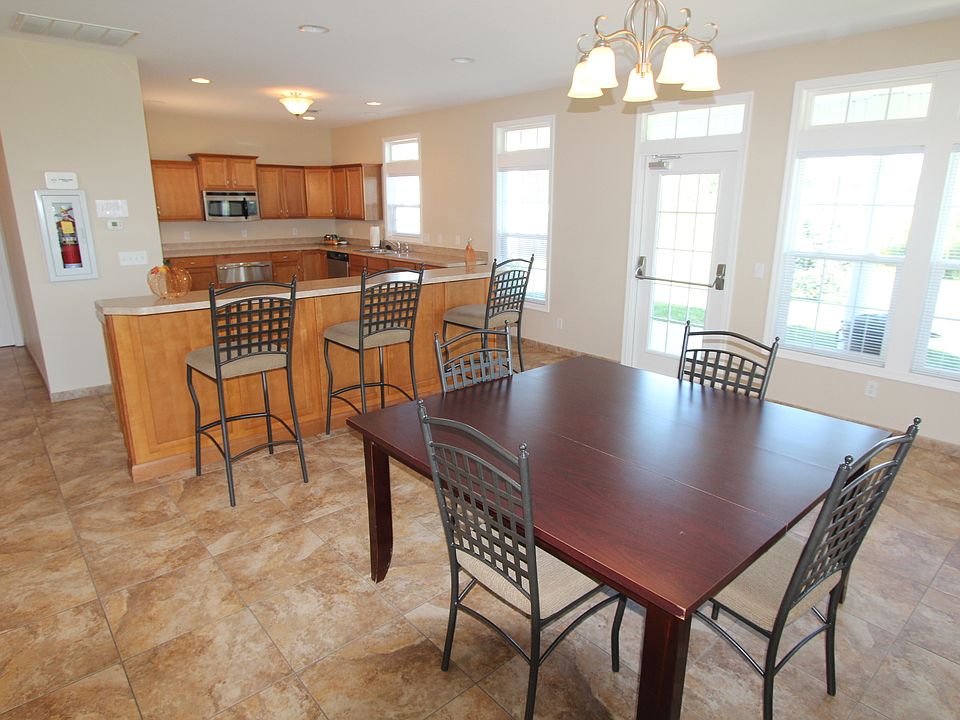 Evans Lake Apartment